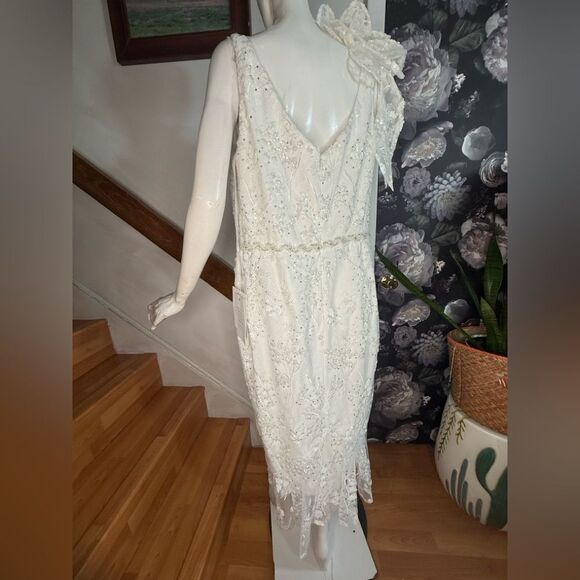 Anthropologie Mac Duggal Natalie V-Neck Beaded Embroidered Sleeveless/ size 14 - Picture 8 of 10